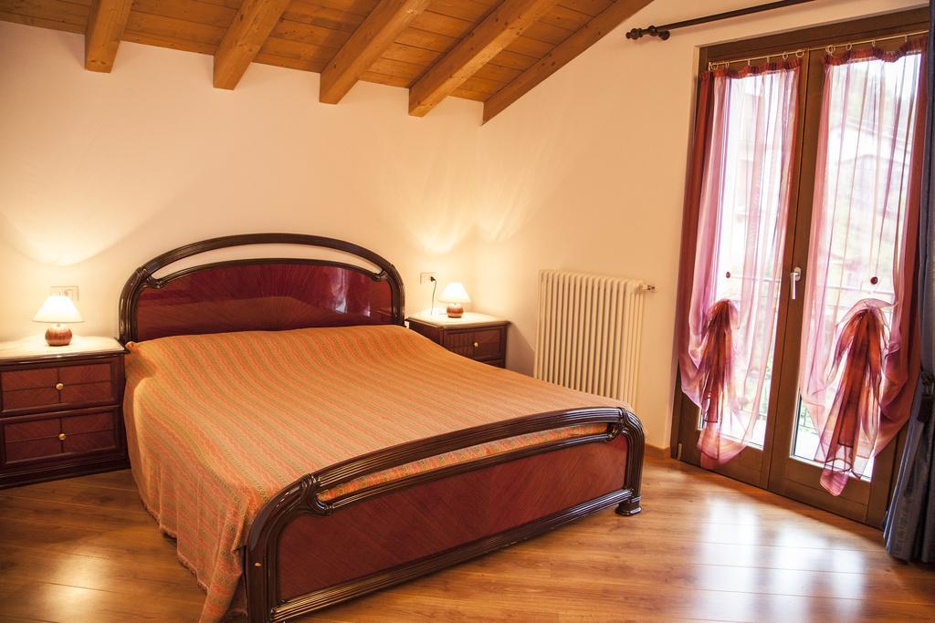 Casa Sole Daire Vercana Oda fotoğraf