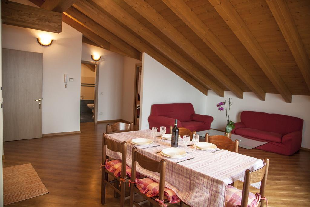 Casa Sole Daire Vercana Oda fotoğraf
