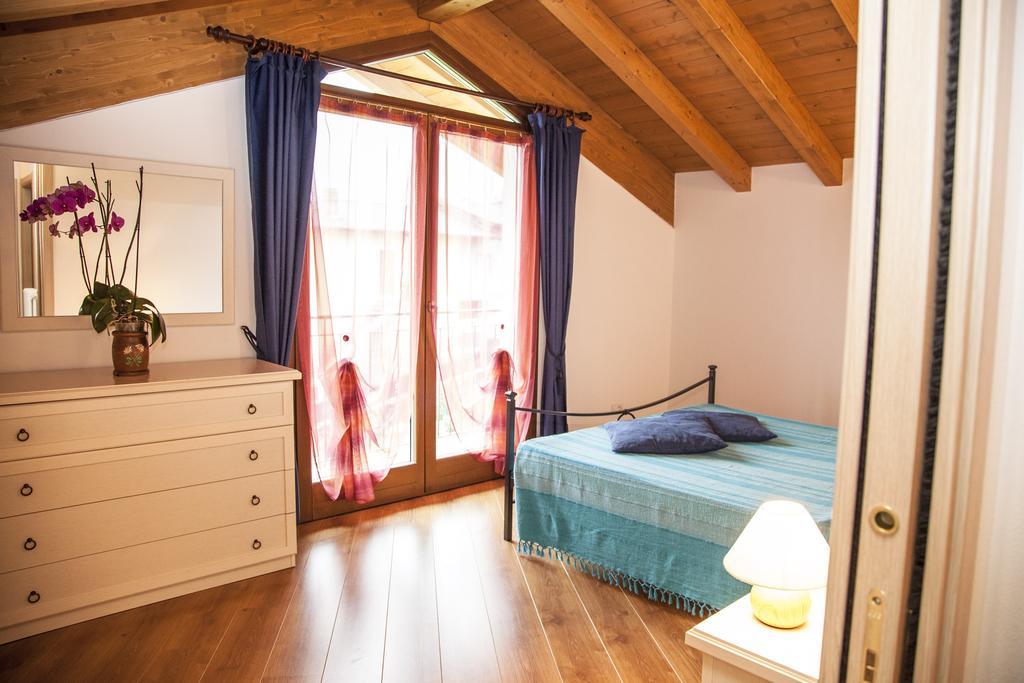 Casa Sole Daire Vercana Oda fotoğraf